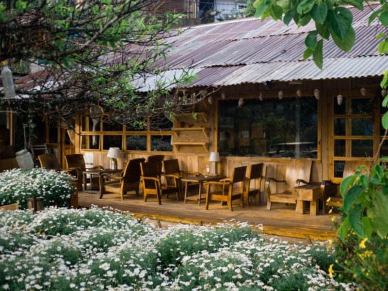 Giải pháp âm thanh cho quán cafe sân vườn ngoài trời